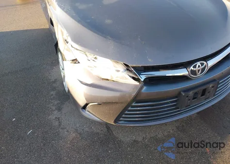 2017 Toyota Camry Le z USA, uszkodzony, nr VIN 4T1BF1FKXHU782846